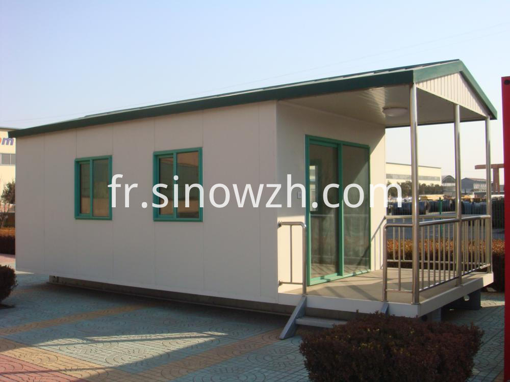 bâtiment préfabriqué (25) prefabricated camp building (25)